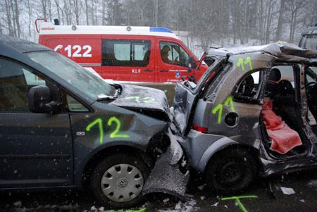 http://www.russianaustria.com/forum/images/car-crash-auto-autounfall-salzburg-wien-russian_austria-2008-013.jpg