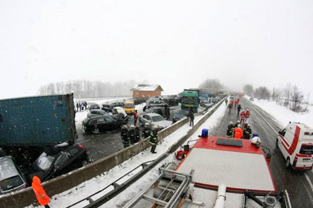 http://www.russianaustria.com/forum/images/car-crash-auto-autounfall-salzburg-wien-russian_austria-2008-016.jpg
