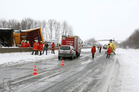 http://www.russianaustria.com/forum/images/car-crash-auto-autounfall-salzburg-wien-russian_austria-2008-03.jpg