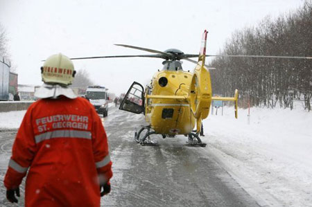 http://www.russianaustria.com/forum/images/car-crash-auto-autounfall-salzburg-wien-russian_austria-2008-07.jpg